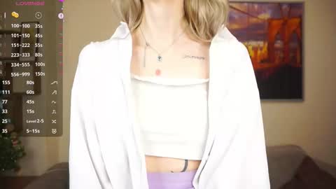 Snapshot of leolakorner chatting on February 2026 06:28:01 PM Hello Im Roxy Im just starting my journey here so lets get acquainted online show from February 2026 06:28:01 PM