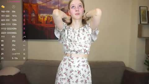 Snapshot of leolakorner chatting on February 2026 07:23:01 PM Hello Im Roxy Im just starting my journey here so lets get acquainted online show from February 2026 07:23:01 PM