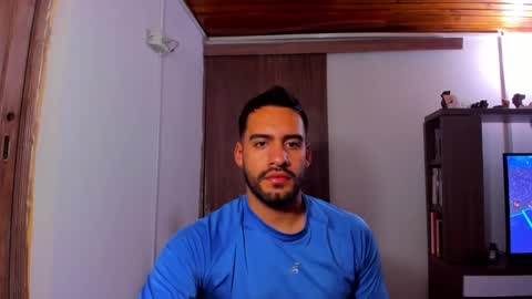 Snapshot of leon__hart chatting on January 2025 02:07:02 AM Leon Hart online show from January 2025 02:07:02 AM