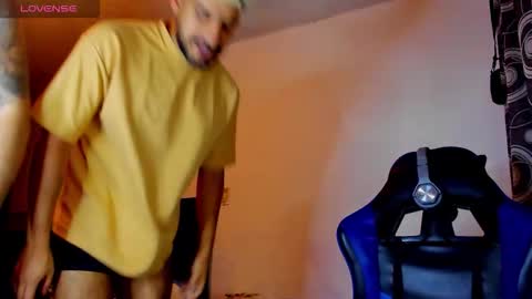 Snapshot of leon__hart chatting on October 2025 11:27:02 PM Leon Hart online show from October 2025 11:27:02 PM