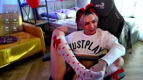 Leon online show from February 2025 11:18:02 AM