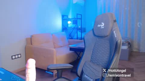 Snapshot of leon_yuugen chatting on March 2026 01:20:02 AM Leon online show from March 2026 01:20:02 AM