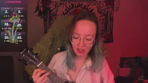 Snapshot of leona_nick chatting on December 2024 10:10:01 PM leona online show from December 2024 10:10:01 PM