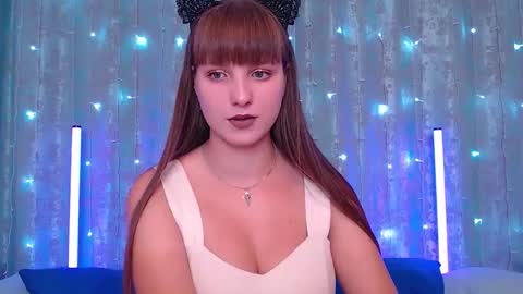 Leonaalove online show from September 2025 09:25:02 PM
