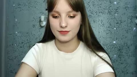 Leonaalove online show from October 2025 08:49:01 AM