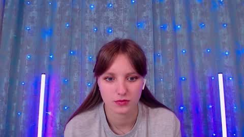 Leonaalove online show from December 2025 08:20:01 AM