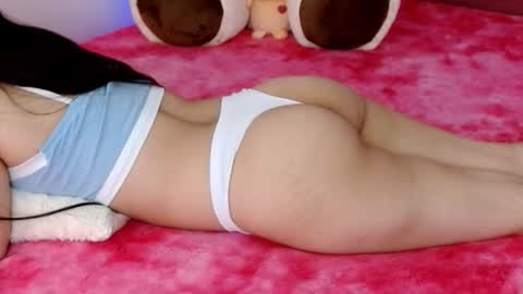 LUCY online show from September 2025 08:41:01 PM