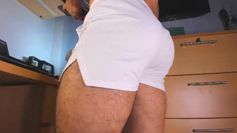Snapshot of leonardo_sanguinnetti chatting on June 2026 10:49:01 AM JOSEPH online show from June 2026 10:49:01 AM