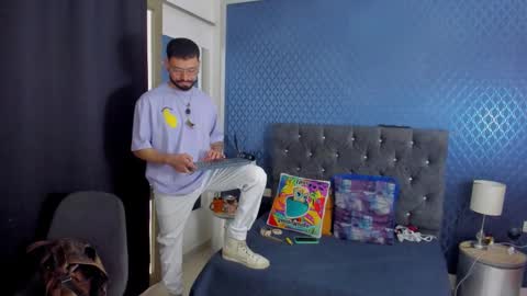 Snapshot of leondevereda_ chatting on December 2024 09:28:02 PM Len online show from December 2024 09:28:02 PM