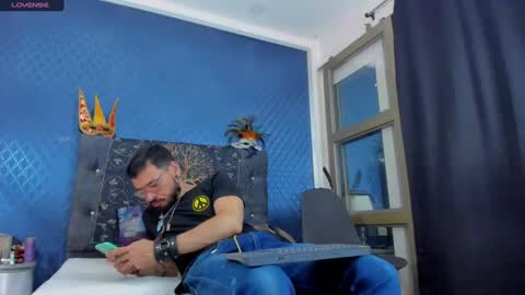 Snapshot of leondevereda_ chatting on February 2025 11:03:02 PM Len online show from February 2025 11:03:02 PM