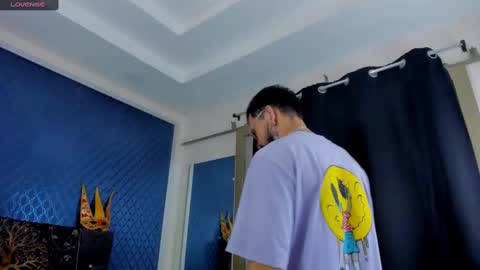 Snapshot of leondevereda_ chatting on February 2025 07:52:02 PM Len online show from February 2025 07:52:02 PM