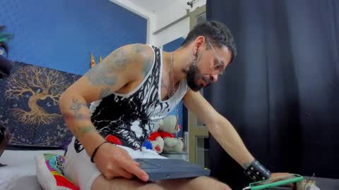 Snapshot of leondevereda_ chatting on February 2025 02:07:01 AM Len online show from February 2025 02:07:01 AM