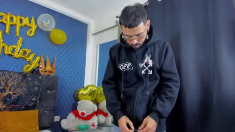 Snapshot of leondevereda_ chatting on February 2025 04:07:01 AM Len online show from February 2025 04:07:01 AM