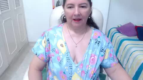leonela   online show from May 2026 11:43:02 PM
