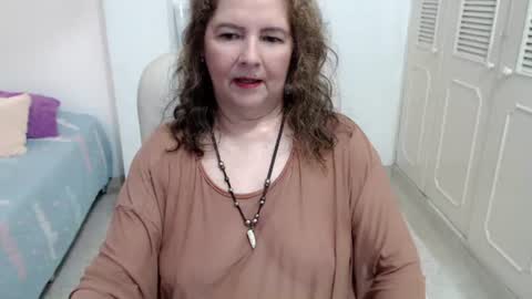 leonela   online show from July 2026 10:31:01 PM