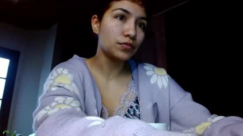 leonela  online show from October 2025 06:08:01 PM