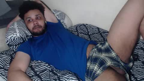 Snapshot of leonevans33 chatting on February 2026 01:39:02 AM LSE online show from February 2026 01:39:02 AM