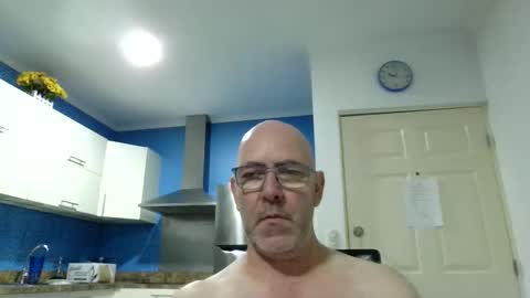 Snapshot of leonew71 chatting on October 2025 09:02:01 PM leonew71 online show from October 2025 09:02:01 PM