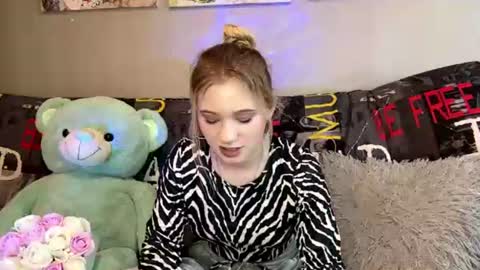 Mia online show from July 2026 07:56:01 AM