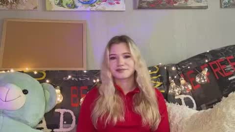 Mia online show from July 2026 09:33:01 AM