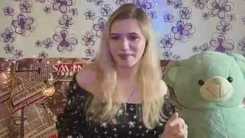 Mia online show from July 2026 09:05:02 AM