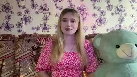 Mia online show from July 2026 09:29:02 AM