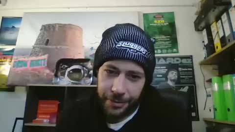 Snapshot of leonidascum chatting on December 2025 10:22:01 AM leonidascum online show from December 2025 10:22:01 AM