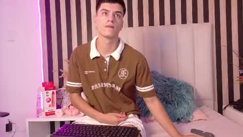 leotease online show from June 2026 07:07:01 PM
