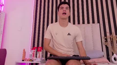 leotease online show from July 2026 07:49:01 PM