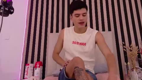 leotease online show from July 2026 07:12:02 PM