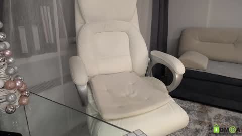 Lera online show from January 2025 04:16:01 PM