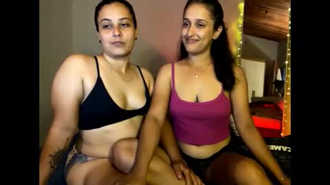 Snapshot of lesbiancouplebrazil2025 chatting on February 2026 06:16:01 PM lesbiancouplebrazil2025 online show from February 2026 06:16:01 PM