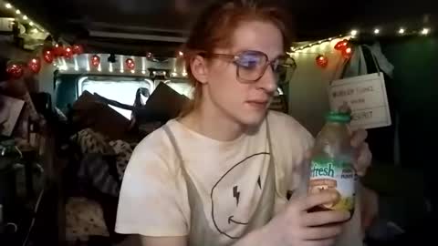 LesleyGumGrass- The Boring Trans girl online show from June 2026 12:07:02 PM