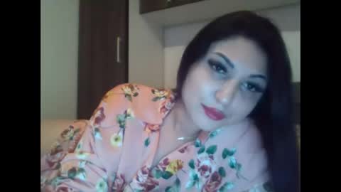 Snapshot of lesleythaylor chatting on February 2026 06:11:02 PM Lesley online show from February 2026 06:11:02 PM