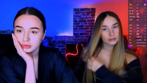 leslie_bird online show from December 2025 10:57:01 AM