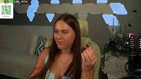 Snapshot of lesliekorfs chatting on September 2025 11:43:01 PM LeslieKorfs online show from September 2025 11:43:01 PM