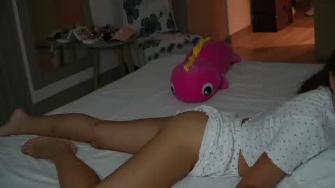LeslieKorfs online show from July 2026 08:37:01 PM