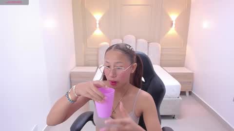   online show from March 2026 08:02:01 PM