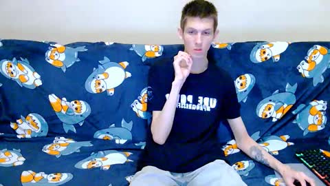 Snapshot of lester_broo chatting on December 2025 09:32:02 PM lester_broo online show from December 2025 09:32:02 PM