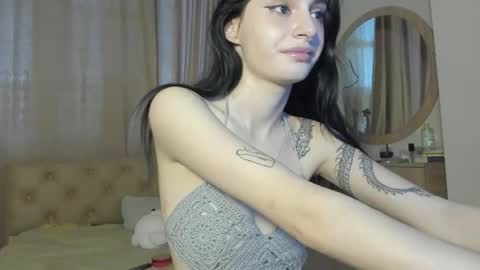 lesyaliss online show from July 2026 04:33:01 PM