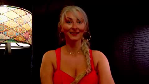 Snapshot of leticiareys chatting on November 2025 11:41:01 PM leticiareys online show from November 2025 11:41:01 PM