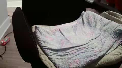 letmesoloher1st online show from April 2026 04:24:01 AM