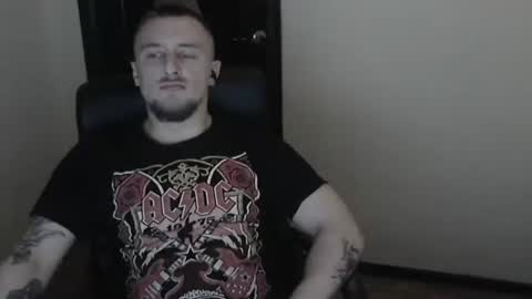 lev1ngston online show from January 2025 06:41:02 PM