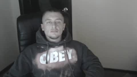 lev1ngston online show from January 2025 02:27:01 AM