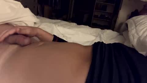 Snapshot of levec7 chatting on December 2024 10:52:01 AM levec7 online show from December 2024 10:52:01 AM