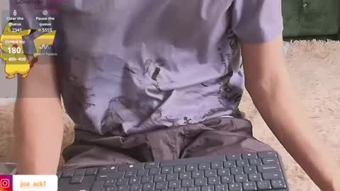 Snapshot of levi_ackermann1 chatting on February 2025 02:24:01 PM Levi online show from February 2025 02:24:01 PM