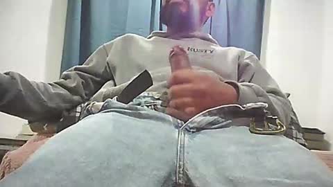 leviatanencasa online show from November 2025 03:24:01 PM