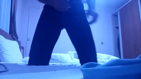 levis501bandant online show from November 2025 09:27:01 PM