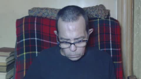 Snapshot of levon48 chatting on December 2024 01:05:01 AM levon48 online show from December 2024 01:05:01 AM