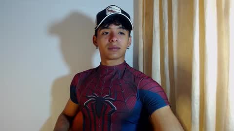 Snapshot of lewis_ly chatting on December 2025 05:31:01 PM i am lewis ly EDUARDO MEMDOZA15 online show from December 2025 05:31:01 PM